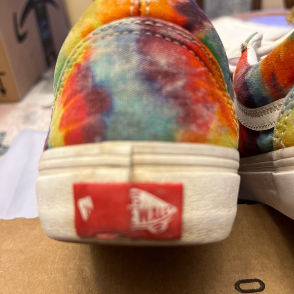 Vans unisex classic custom tie dyed sneakers. Great Women’s 6.5 Men’s 5.0 - Picture 10 of 15